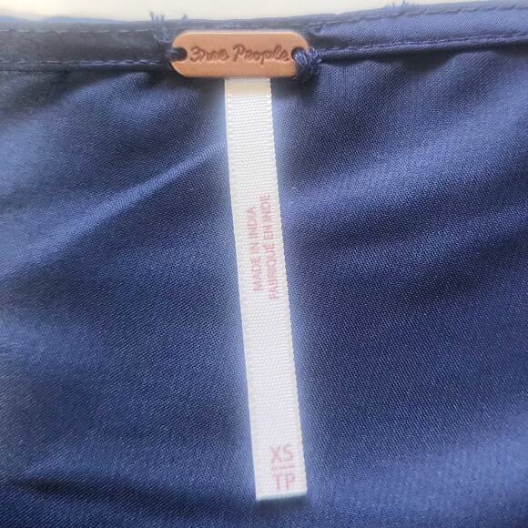 Free People Midnight Vibes Top Womens XS oversized Dolman Poet Flowy sleeve - Picture 6 of 11